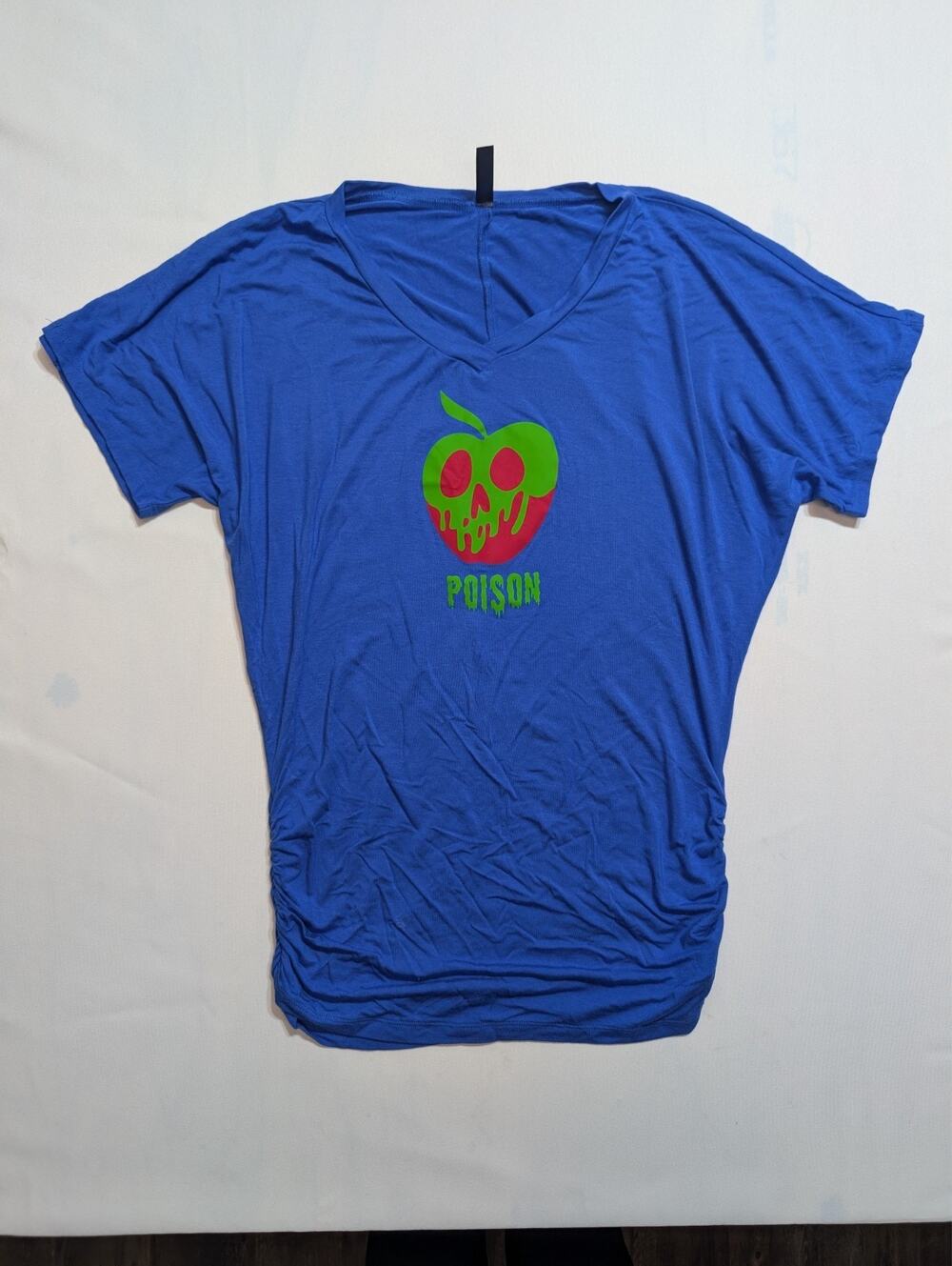 Maternity T Shirt Women Medium Poison Apple Disney Snow White Style Graphic Tee